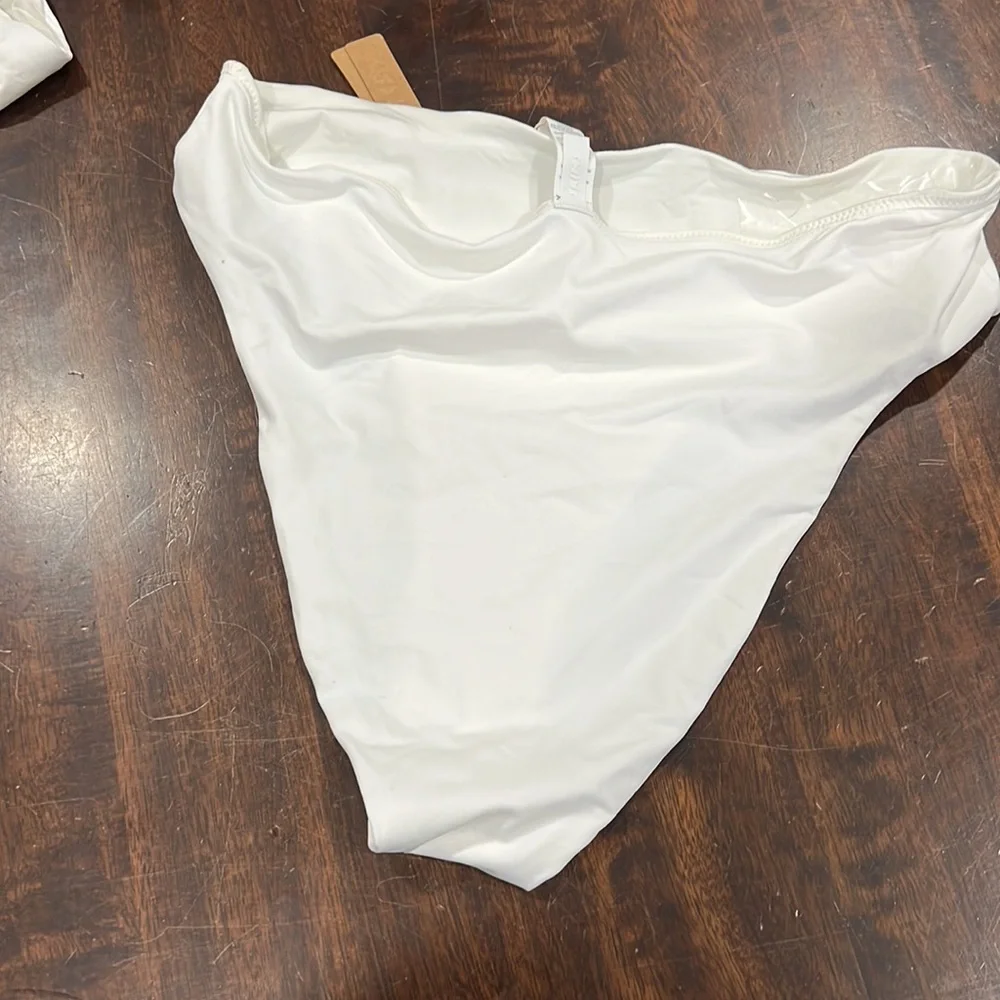 SKIMS SIGNATURE SWIM MID COVERAGE BOTTOM
